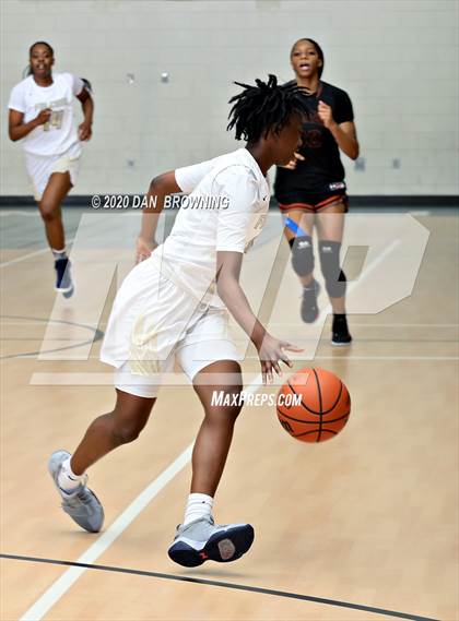 Thumbnail 1 in Dacula vs. Lanier (Ladies Classic) photogallery.