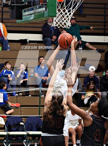 Thumbnail 2 in Dacula vs. Lanier (Ladies Classic) photogallery.