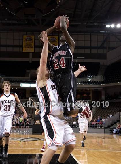 Thumbnail 2 in Newport @ Ryle (Ninth Region Quarterfinals) photogallery.