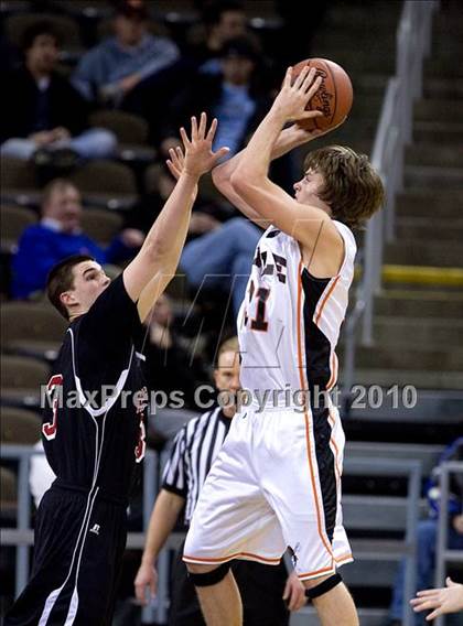 Thumbnail 2 in Newport @ Ryle (Ninth Region Quarterfinals) photogallery.