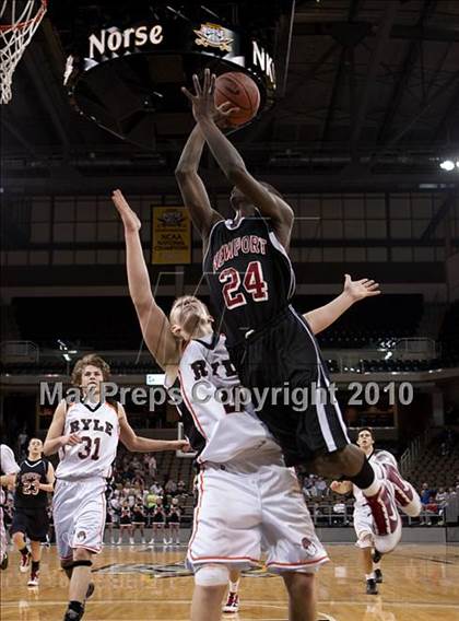 Thumbnail 3 in Newport @ Ryle (Ninth Region Quarterfinals) photogallery.