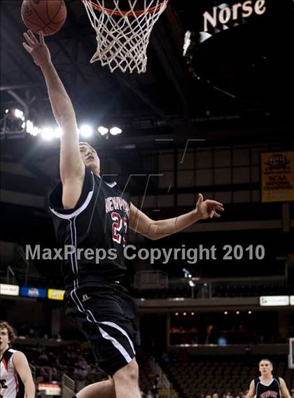 Thumbnail 1 in Newport @ Ryle (Ninth Region Quarterfinals) photogallery.