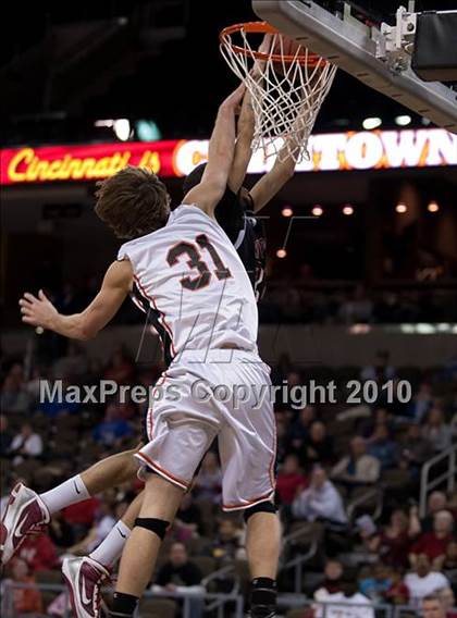 Thumbnail 1 in Newport @ Ryle (Ninth Region Quarterfinals) photogallery.