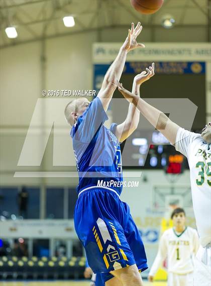 Thumbnail 3 in Gilroy vs. Harbor (S.C. Warriors NorCal Tournament) photogallery.