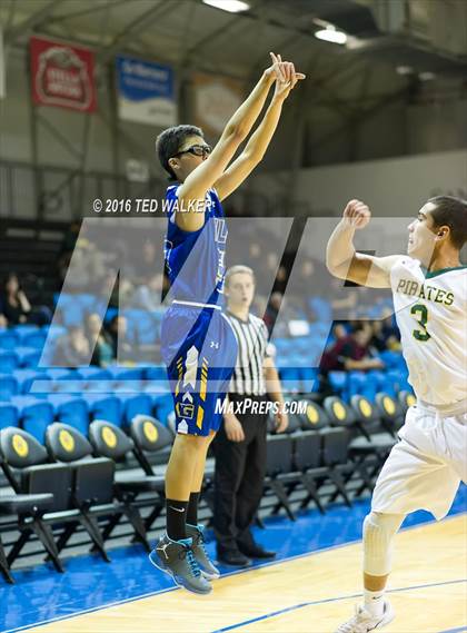 Thumbnail 3 in Gilroy vs. Harbor (S.C. Warriors NorCal Tournament) photogallery.