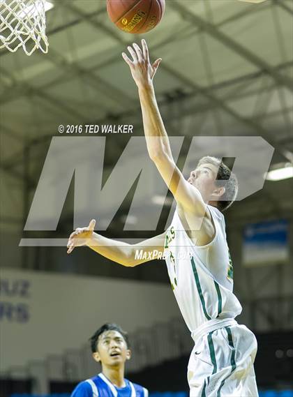 Thumbnail 2 in Gilroy vs. Harbor (S.C. Warriors NorCal Tournament) photogallery.