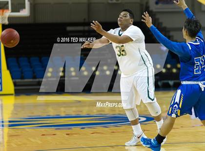 Thumbnail 2 in Gilroy vs. Harbor (S.C. Warriors NorCal Tournament) photogallery.