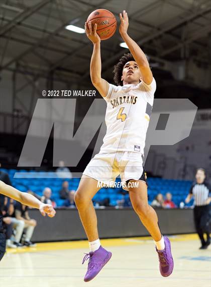 Thumbnail 2 in Mountain View vs. Half Moon Bay (Aptos - NC Warriors NorCal Tournament) photogallery.