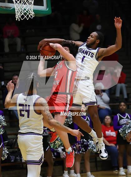 Thumbnail 1 in Center Grove vs Ben Davis (IHSAA 4A Semi State) photogallery.