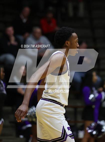 Thumbnail 2 in Center Grove vs Ben Davis (IHSAA 4A Semi State) photogallery.