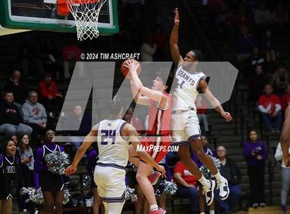 Thumbnail 2 in Center Grove vs Ben Davis (IHSAA 4A Semi State) photogallery.