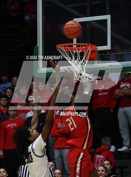 Thumbnail 2 in Center Grove vs Ben Davis (IHSAA 4A Semi State) photogallery.