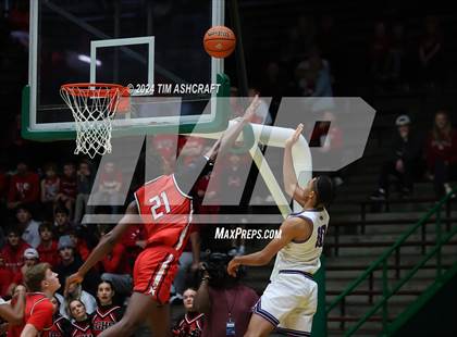 Thumbnail 2 in Center Grove vs Ben Davis (IHSAA 4A Semi State) photogallery.