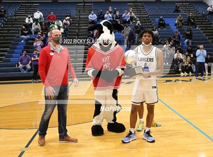 Thumbnail 2 in Belleville East vs Collinsville (Chick-fil-A Classic) photogallery.
