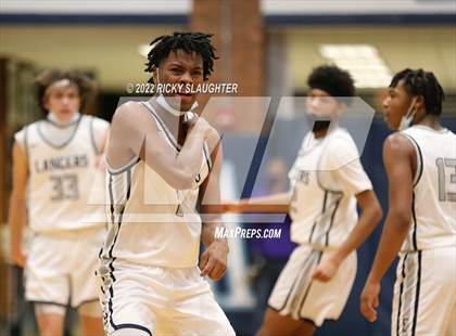 Thumbnail 3 in Belleville East vs Collinsville (Chick-fil-A Classic) photogallery.