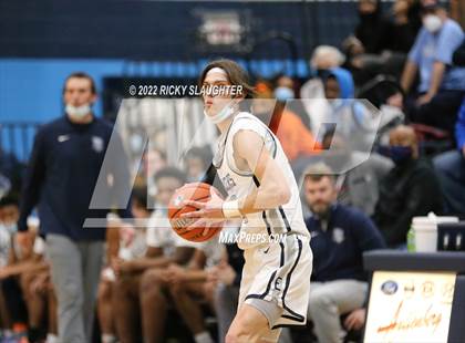 Thumbnail 2 in Belleville East vs Collinsville (Chick-fil-A Classic) photogallery.