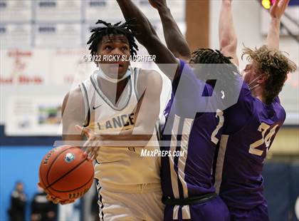 Thumbnail 1 in Belleville East vs Collinsville (Chick-fil-A Classic) photogallery.