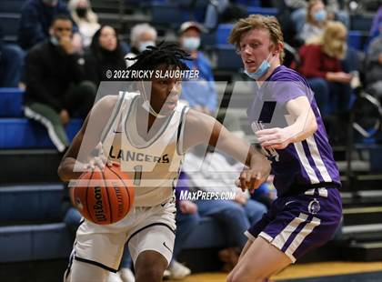 Thumbnail 2 in Belleville East vs Collinsville (Chick-fil-A Classic) photogallery.