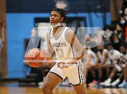 Thumbnail 3 in Belleville East vs Collinsville (Chick-fil-A Classic) photogallery.