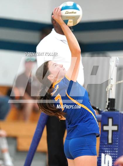 Thumbnail 2 in Midland vs. Shrine Catholic (Our Lady Of The Lakes Invite) photogallery.
