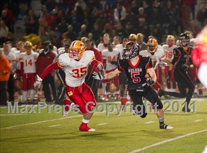 Thumbnail 1 in Huntington Beach vs. Mission Viejo (CIF SS D1 Playoffs) photogallery.