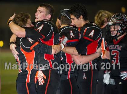 Thumbnail 3 in Huntington Beach vs. Mission Viejo (CIF SS D1 Playoffs) photogallery.