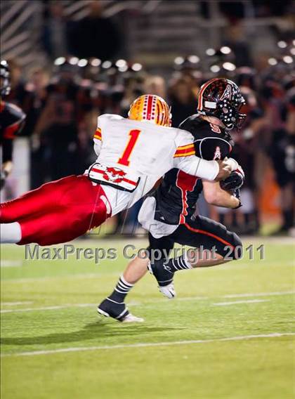 Thumbnail 2 in Huntington Beach vs. Mission Viejo (CIF SS D1 Playoffs) photogallery.