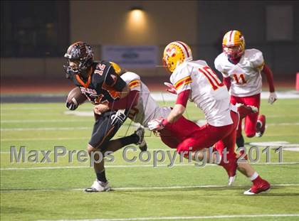 Thumbnail 2 in Huntington Beach vs. Mission Viejo (CIF SS D1 Playoffs) photogallery.