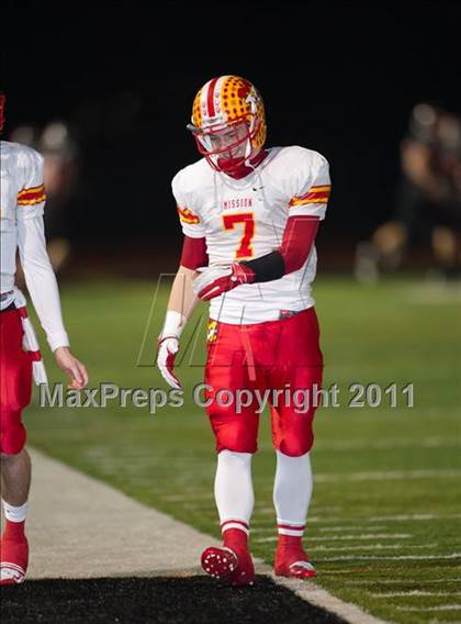 Thumbnail 2 in Huntington Beach vs. Mission Viejo (CIF SS D1 Playoffs) photogallery.