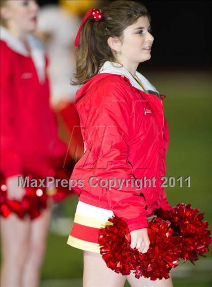 Thumbnail 3 in Huntington Beach vs. Mission Viejo (CIF SS D1 Playoffs) photogallery.