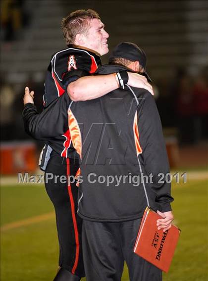 Thumbnail 3 in Huntington Beach vs. Mission Viejo (CIF SS D1 Playoffs) photogallery.
