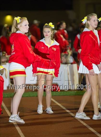 Thumbnail 3 in Huntington Beach vs. Mission Viejo (CIF SS D1 Playoffs) photogallery.