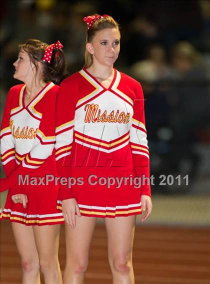 Thumbnail 2 in Huntington Beach vs. Mission Viejo (CIF SS D1 Playoffs) photogallery.