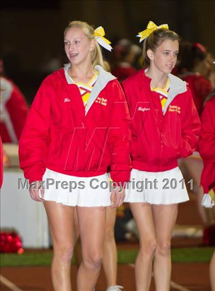 Thumbnail 1 in Huntington Beach vs. Mission Viejo (CIF SS D1 Playoffs) photogallery.
