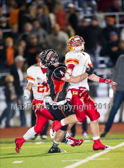 Thumbnail 3 in Huntington Beach vs. Mission Viejo (CIF SS D1 Playoffs) photogallery.