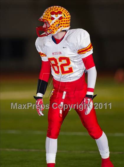 Thumbnail 2 in Huntington Beach vs. Mission Viejo (CIF SS D1 Playoffs) photogallery.