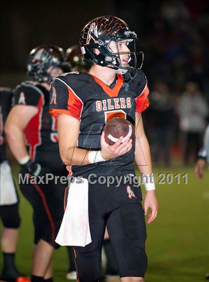 Thumbnail 3 in Huntington Beach vs. Mission Viejo (CIF SS D1 Playoffs) photogallery.