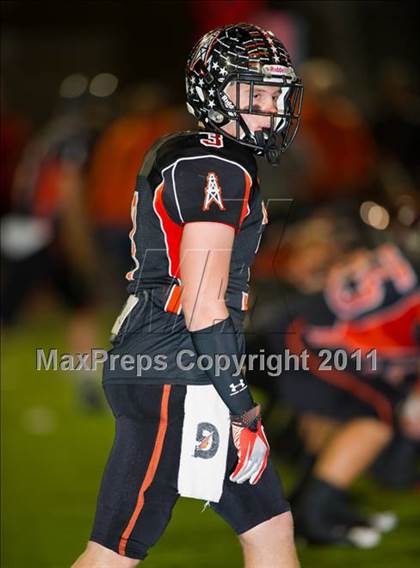 Thumbnail 1 in Huntington Beach vs. Mission Viejo (CIF SS D1 Playoffs) photogallery.