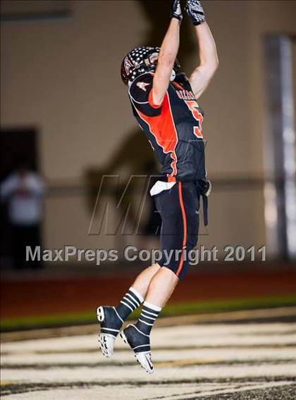 Thumbnail 3 in Huntington Beach vs. Mission Viejo (CIF SS D1 Playoffs) photogallery.