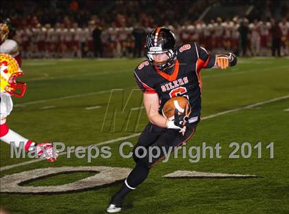 Thumbnail 1 in Huntington Beach vs. Mission Viejo (CIF SS D1 Playoffs) photogallery.