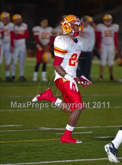 Thumbnail 1 in Huntington Beach vs. Mission Viejo (CIF SS D1 Playoffs) photogallery.