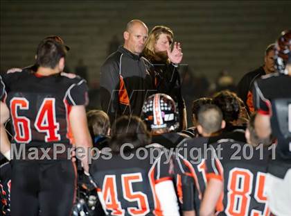 Thumbnail 2 in Huntington Beach vs. Mission Viejo (CIF SS D1 Playoffs) photogallery.
