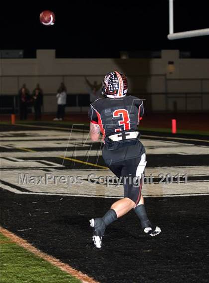 Thumbnail 2 in Huntington Beach vs. Mission Viejo (CIF SS D1 Playoffs) photogallery.