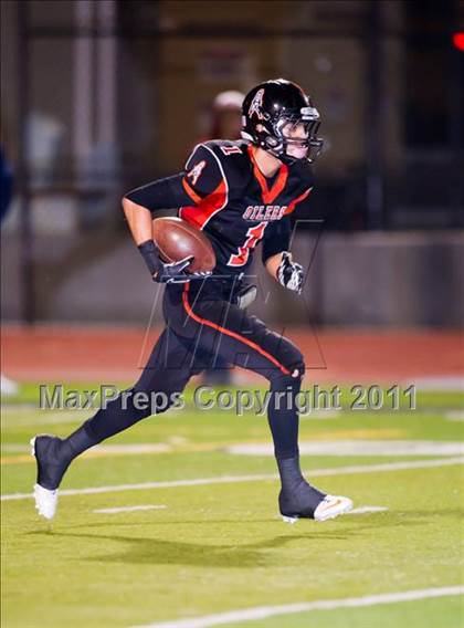 Thumbnail 1 in Huntington Beach vs. Mission Viejo (CIF SS D1 Playoffs) photogallery.