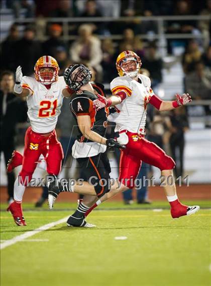 Thumbnail 1 in Huntington Beach vs. Mission Viejo (CIF SS D1 Playoffs) photogallery.