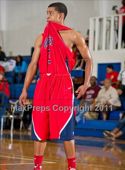 Thumbnail 1 in Dobie vs. Atascocita (McDonald's Texas Invitational) photogallery.