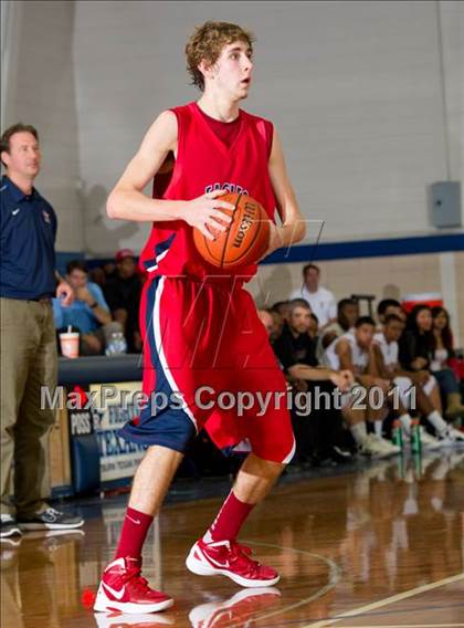 Thumbnail 3 in Dobie vs. Atascocita (McDonald's Texas Invitational) photogallery.