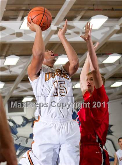 Thumbnail 3 in Dobie vs. Atascocita (McDonald's Texas Invitational) photogallery.
