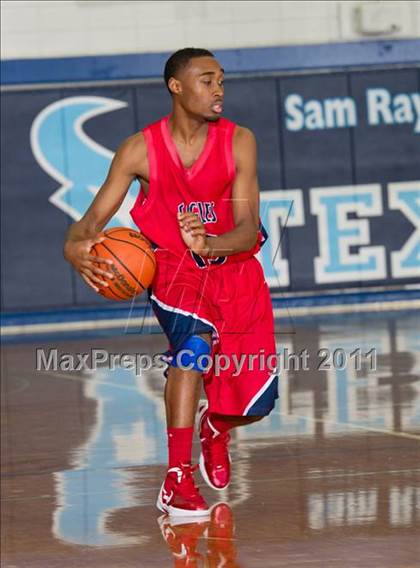 Thumbnail 2 in Dobie vs. Atascocita (McDonald's Texas Invitational) photogallery.