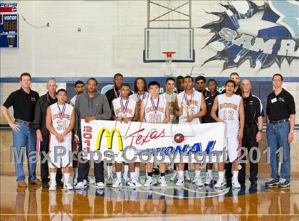 Thumbnail 2 in Dobie vs. Atascocita (McDonald's Texas Invitational) photogallery.